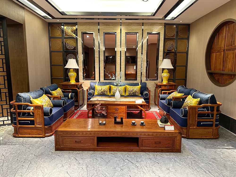 Wat zijn de kenmerken van nieuwe mahonie -sofa in Chinese stijl?